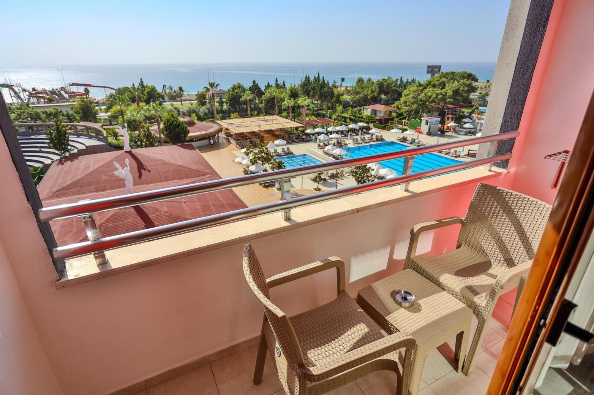 Casa Fora Beach Resort Cenger  Екстериор снимка